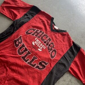 Vintage Chicago Bulls T Shirt Mens L Pro Edge 90s Michael Jordan V Neck SS EUC